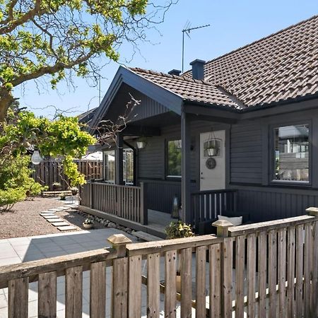 Charming 2-Floor House By The Sea In Ahus Sweden Villa Exterior photo