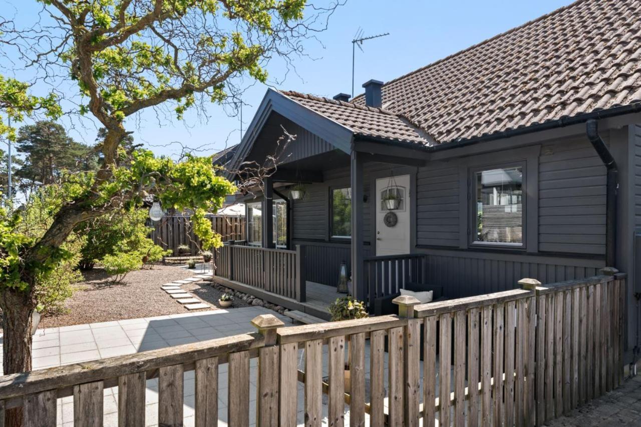 Charming 2-Floor House By The Sea In Ahus Sweden Villa Exterior photo